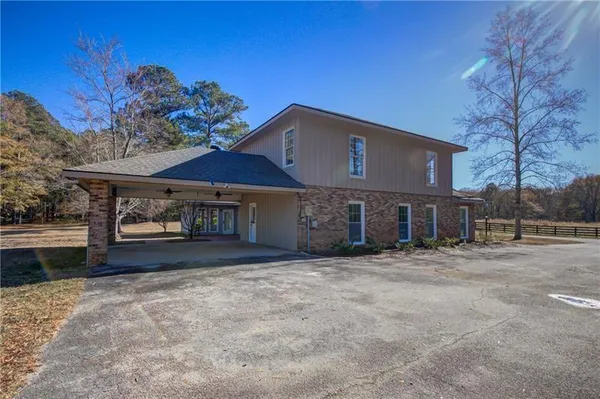 $765,000 | 142 Carr Road, LaGrange, GA 30241