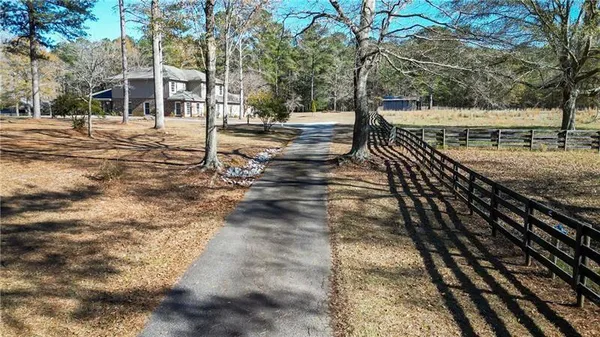 $765,000 | 142 Carr Road, LaGrange, GA 30241