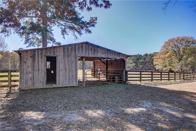 $770,000 | 142 Carr Road, LaGrange, GA 30241
