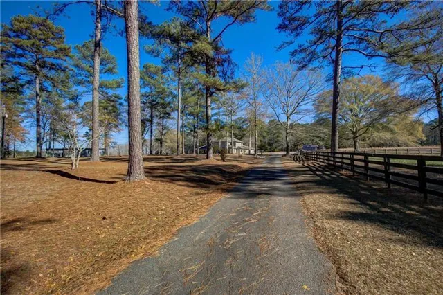 $770,000 | 142 Carr Road, LaGrange, GA 30241