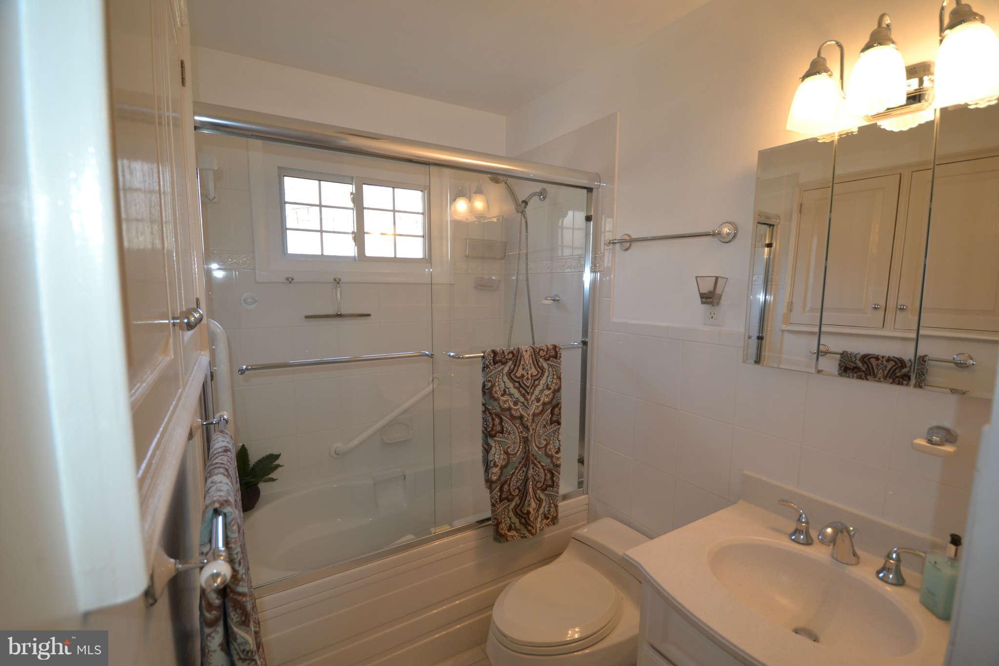 7467 Clifton Road Clifton, VA 20124 - Photo 11 of 30 Beautiful "Spa-like" Master Bath