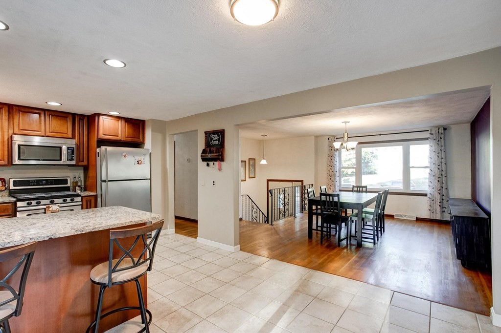 29 William Road Billerica, MA 01821 - Photo 18 of 39 Gallery Image 18