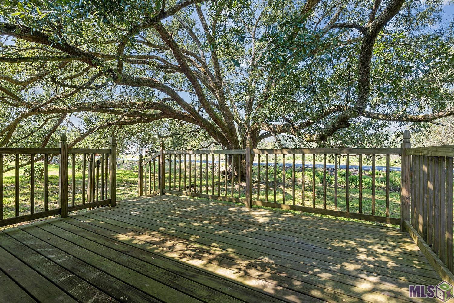 12289 Beau Road Gonzales, LA 70737 - Photo 3 of 14 Gallery Image 3