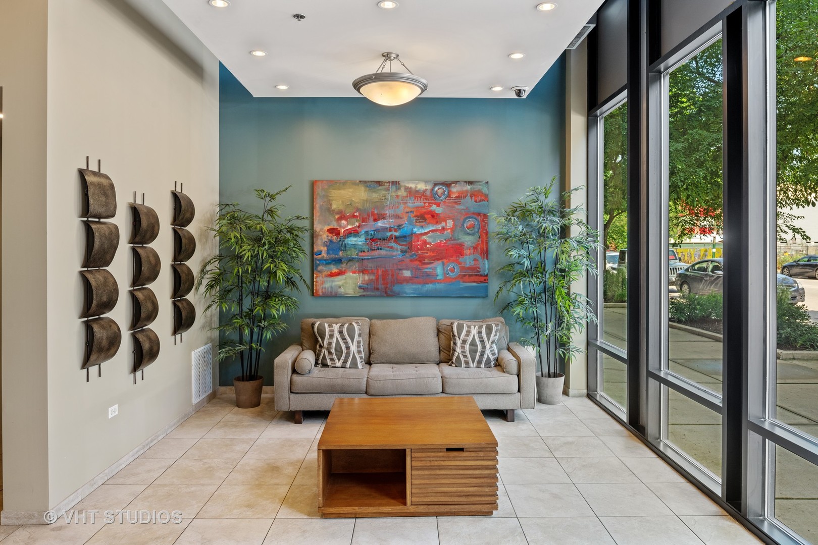511 West Division Street, Unit 408 Chicago, IL 60610 - Photo 2 of 12