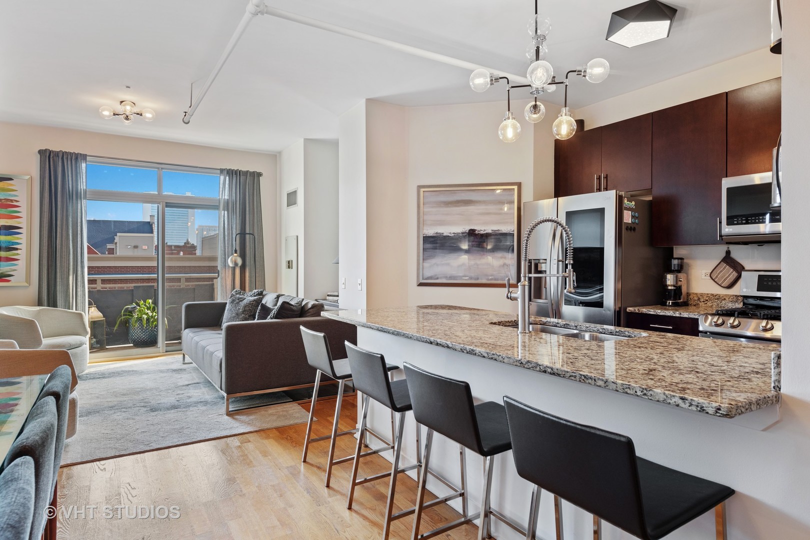 511 West Division Street, Unit 408 Chicago, IL 60610 - Photo 8 of 12