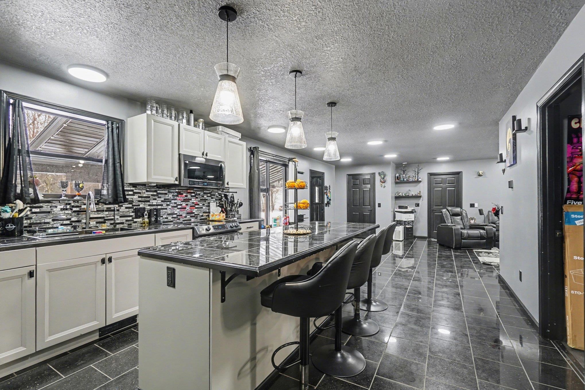 11115 East Valley Road Mount Pleasant, MI 48858 - Photo 5 of 19