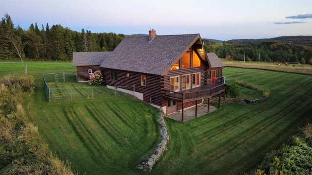 $548,500 | 603 Trucott Road, Holland, VT 05830