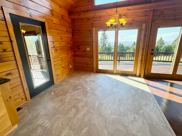 $548,500 | 603 Trucott Road, Holland, VT 05830