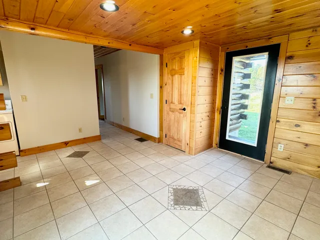 $548,500 | 603 Trucott Road, Holland, VT 05830