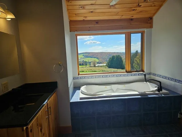 $548,500 | 603 Trucott Road, Holland, VT 05830