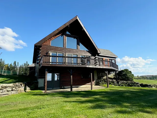 $548,500 | 603 Trucott Road, Holland, VT 05830
