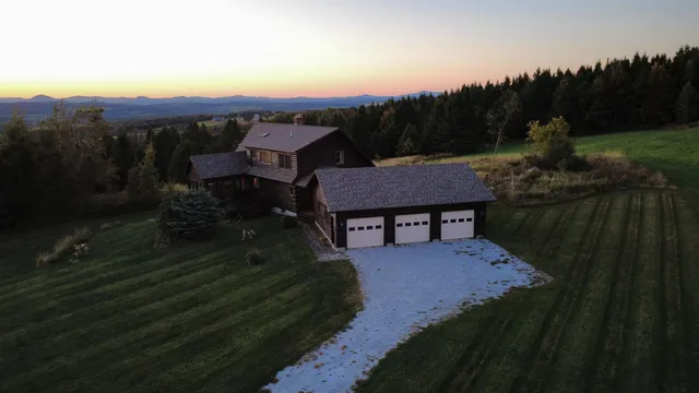 $548,500 | 603 Trucott Road, Holland, VT 05830