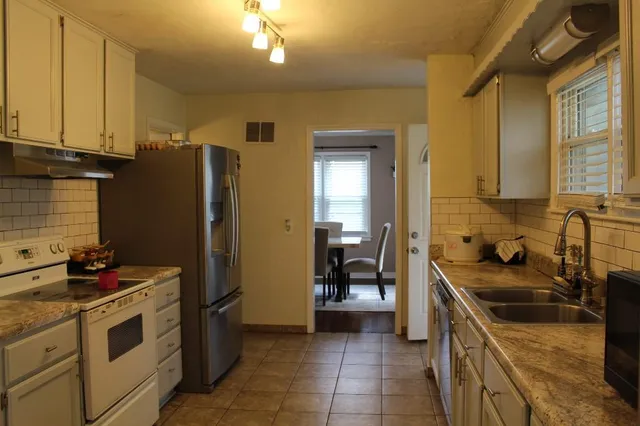 $328,000 | 7725 Webster Avenue, Kansas City, KS 66109