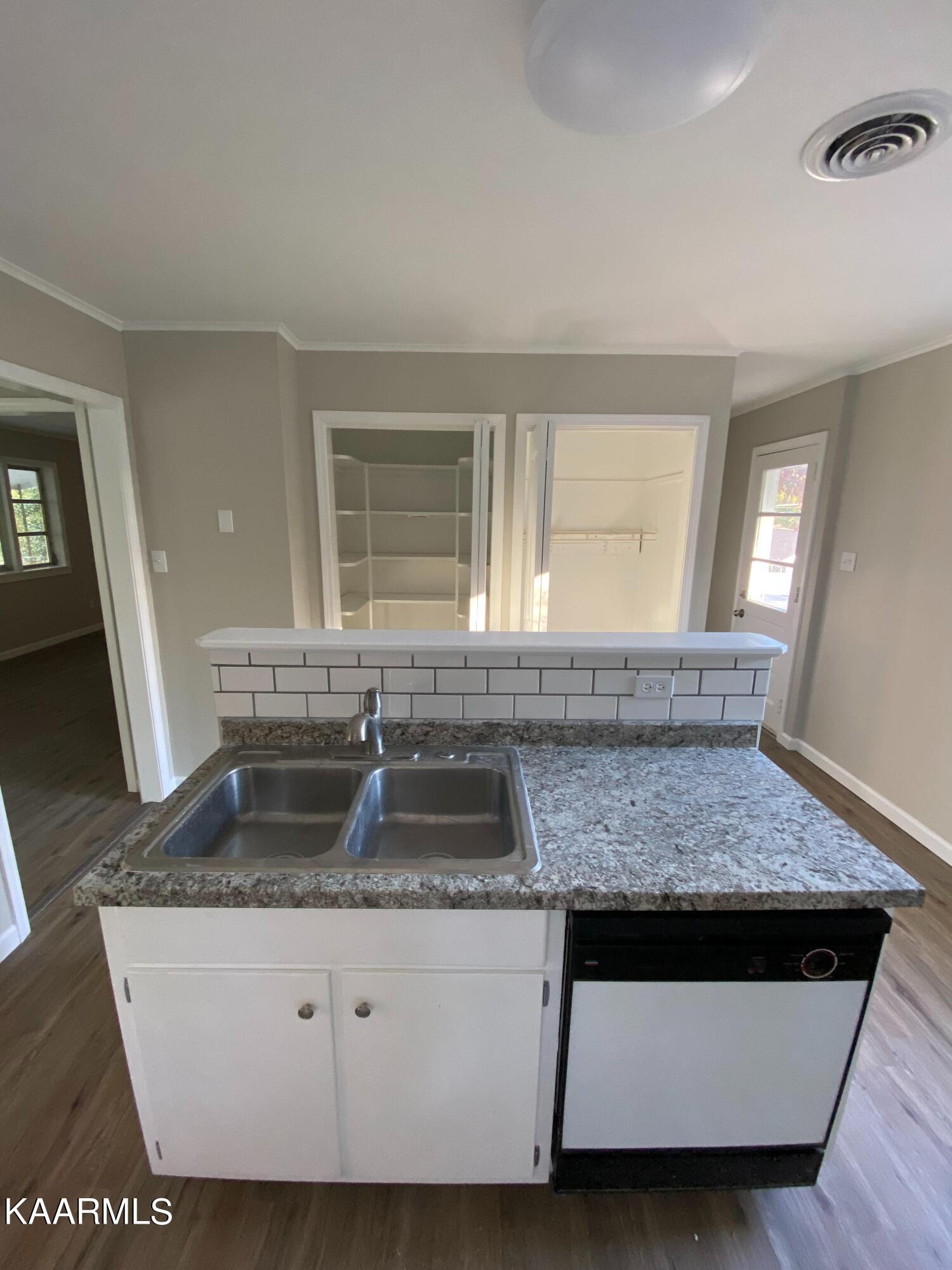 109 East Malta Road Oak Ridge, TN 37830 - Photo 14 of 25 13