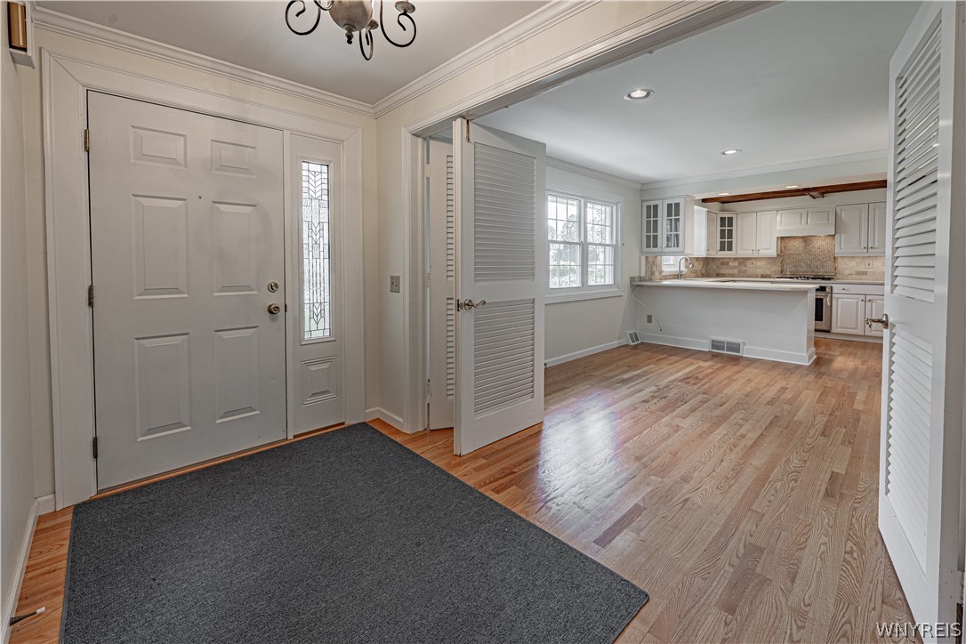 70 Westchester Road Amherst, NY 14221 - Photo 4 of 38