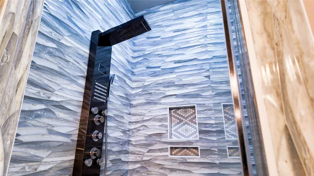 $639,000 | 346 Timbercreek Drive, Lake Jackson, TX 77566