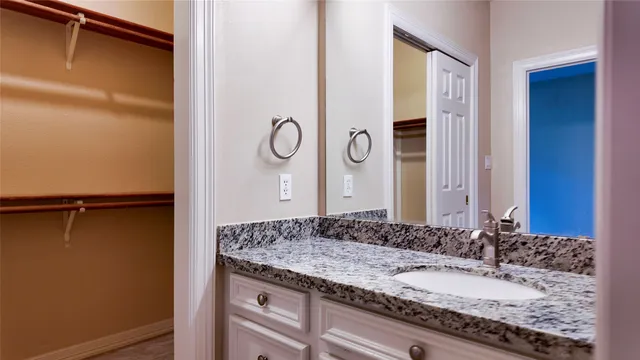 $639,000 | 346 Timbercreek Drive, Lake Jackson, TX 77566