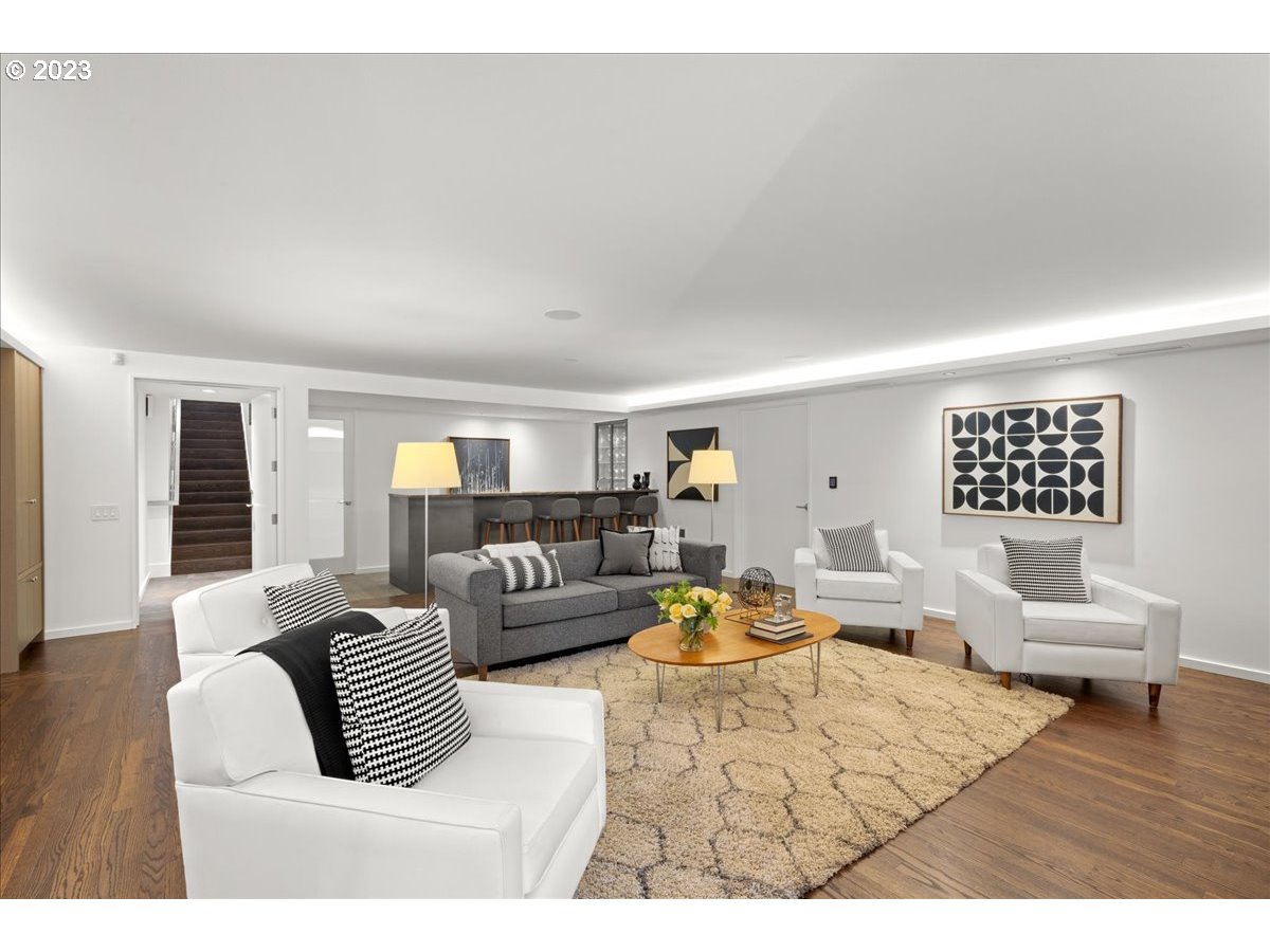 5335 Southwest Patton Road Portland, OR 97221 - Photo 33 of 46 Gallery Image 33
