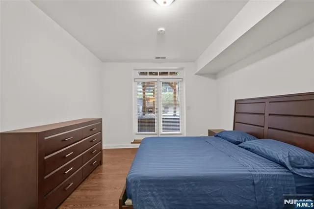 $1,099,000 | 104 York Street, Unit 2A, Jersey City, NJ 07302