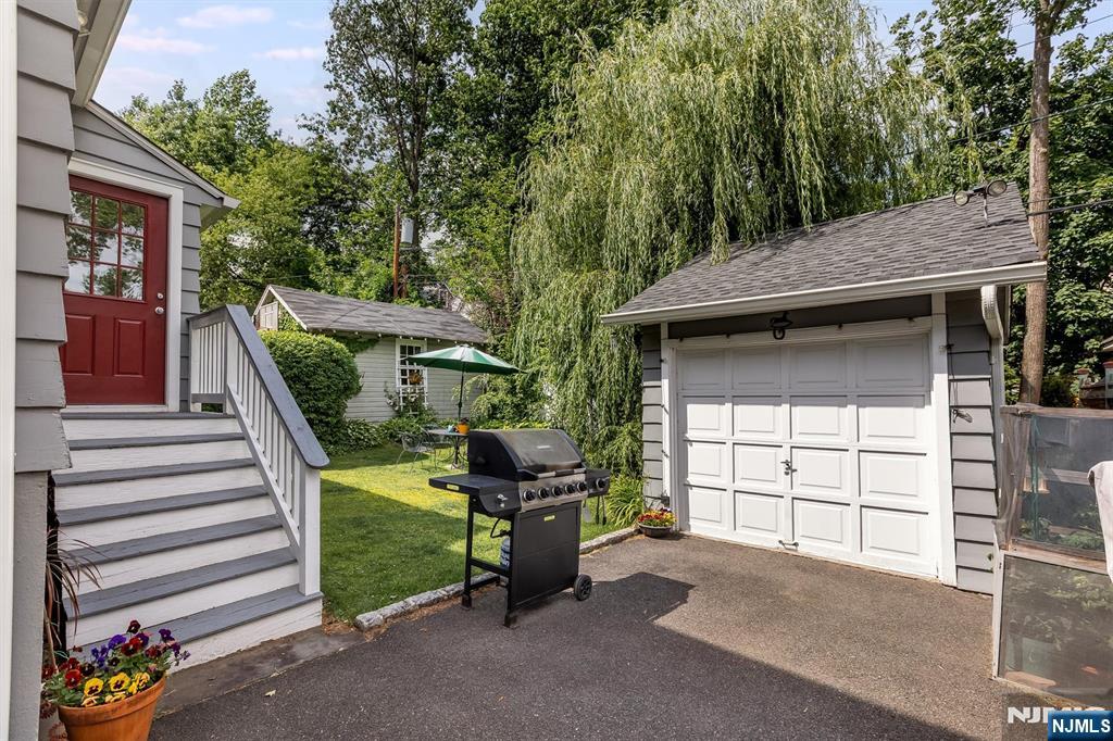 17 Madison Street Glen Ridge, NJ 07028 - Photo 31 of 36
