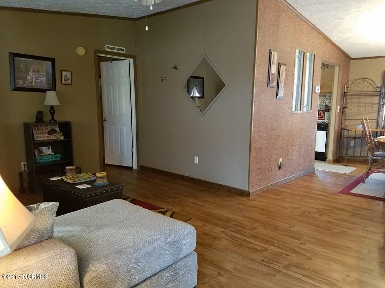 255 Barnhill Lane Atkinson, NC 28421 - Photo 38 of 52 20170110_142705