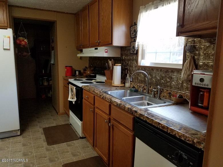 255 Barnhill Lane Atkinson, NC 28421 - Photo 43 of 52 20170110_142832