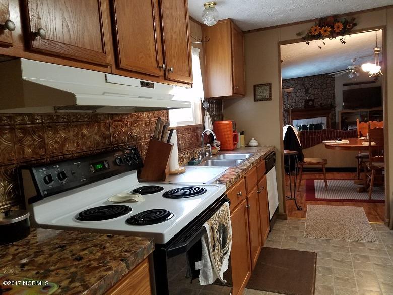 255 Barnhill Lane Atkinson, NC 28421 - Photo 46 of 52 20170110_142858