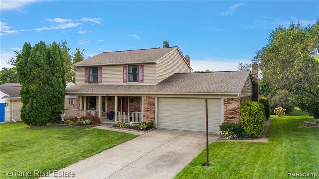 393 Coldiron Drive Rochester Hills, MI 48307 - Photo 1 of 51