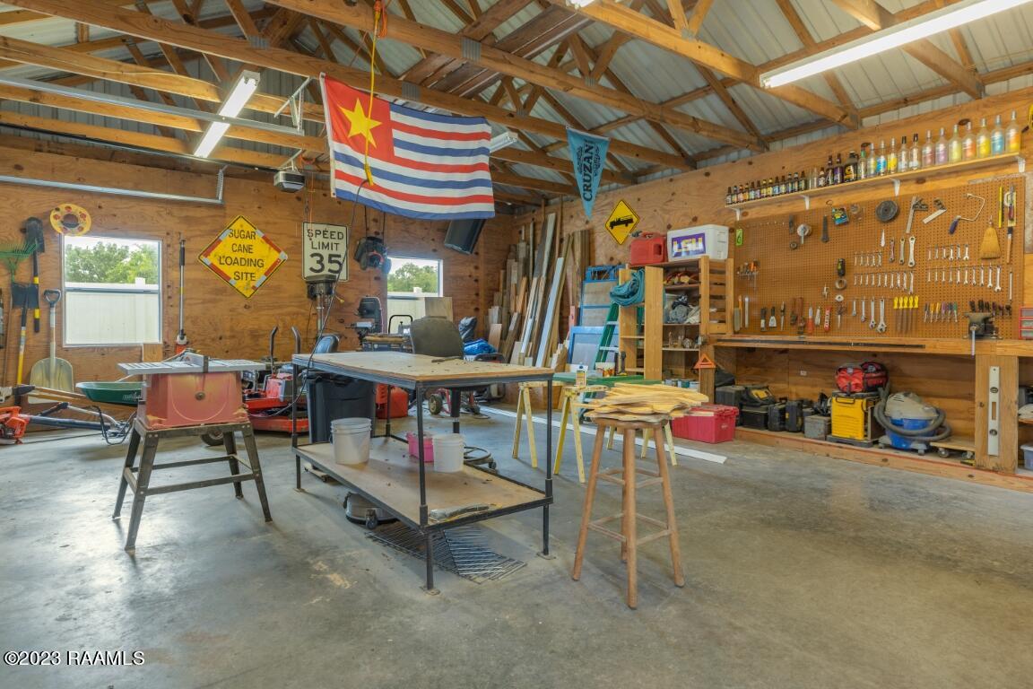 306 Interlude Road New Iberia, LA 70563 - Photo 16 of 20 306 Interlude New Iberia-16