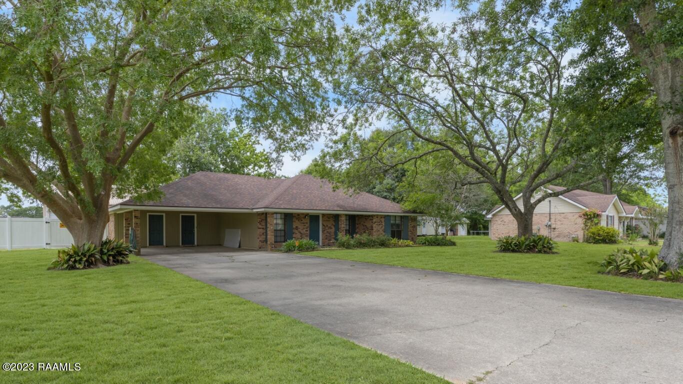 306 Interlude Road New Iberia, LA 70563 - Photo 2 of 20 306 Interlude New Iberia-2