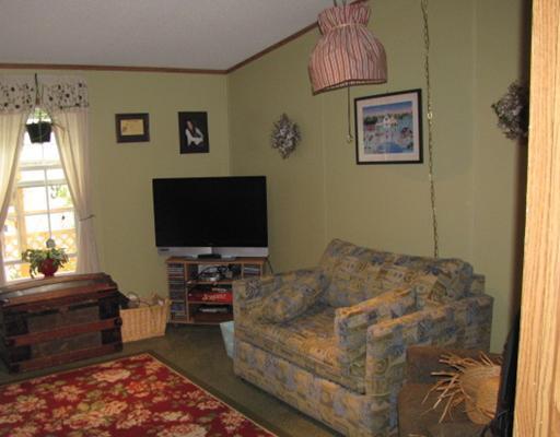 137 Troop Road Pittston, ME 04345 - Photo 5 of 12 Living Room.