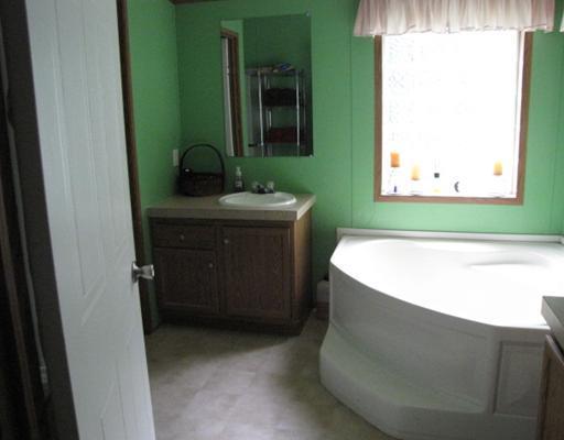 137 Troop Road Pittston, ME 04345 - Photo 10 of 12 Bathroom.