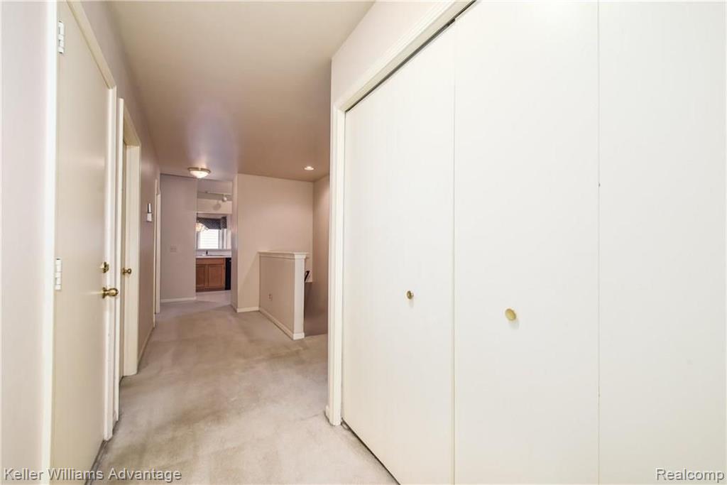 3279 Fairgrove Terrace Rochester Hills, MI 48309 - Photo 17 of 40