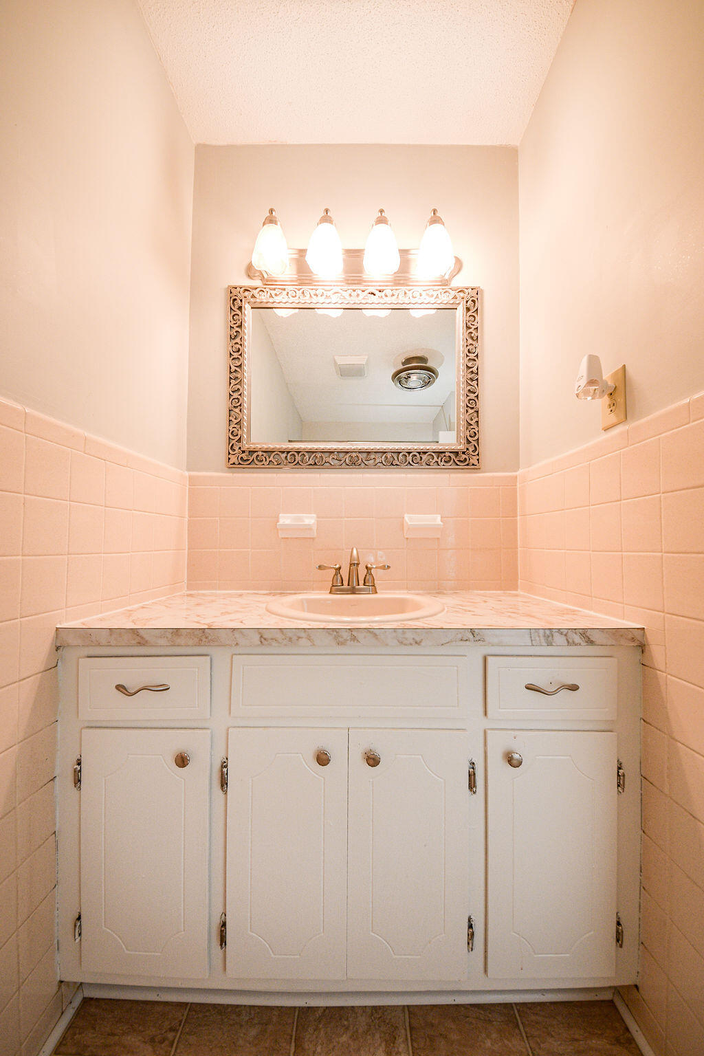 3335 Trewhitt Road Southeast Cleveland, TN 37323 - Photo 21 of 32 Hall Bath