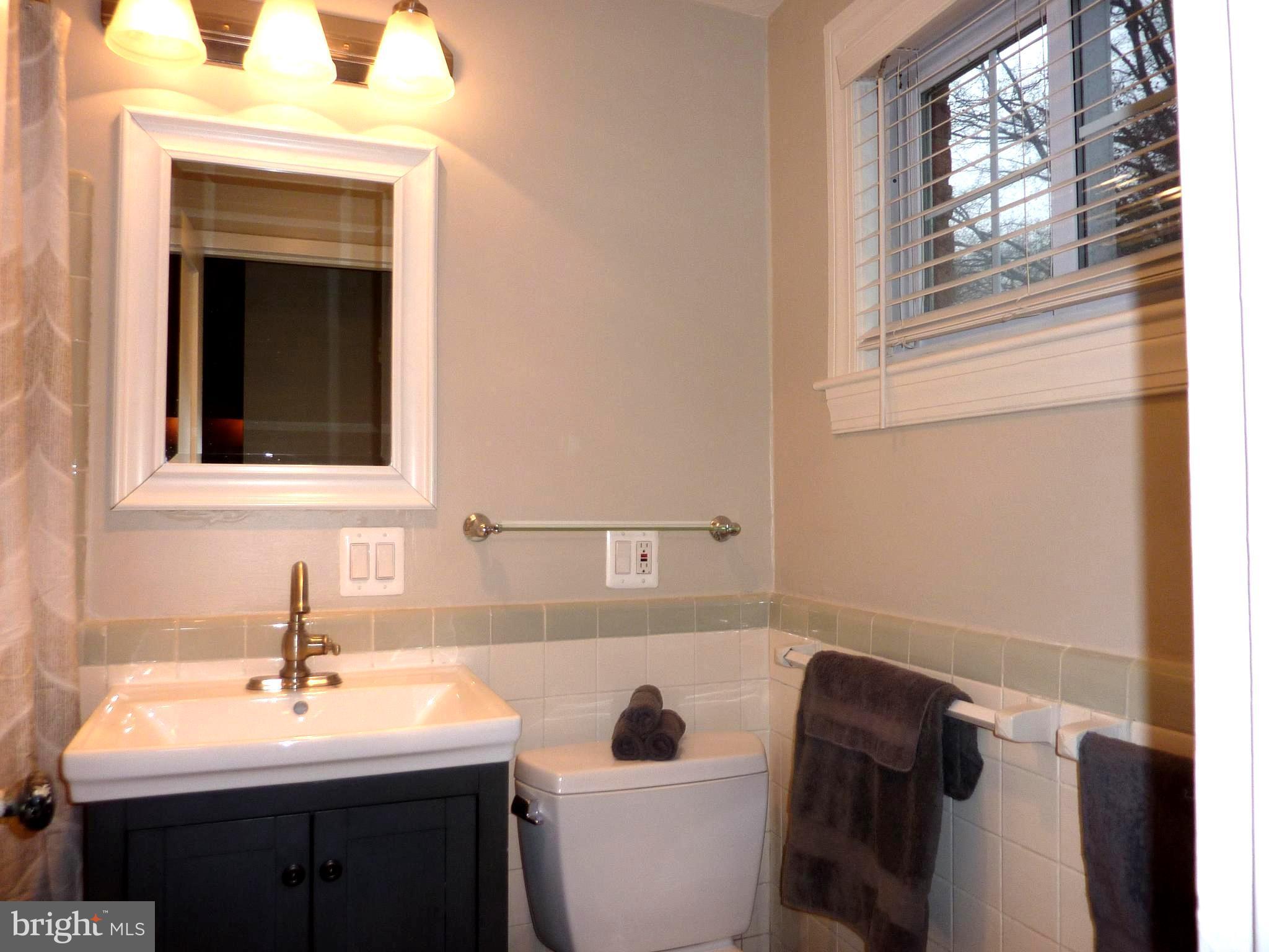 1620 Preston Road, Unit 1620 Alexandria, VA 22302 - Photo 11 of 15 Bath