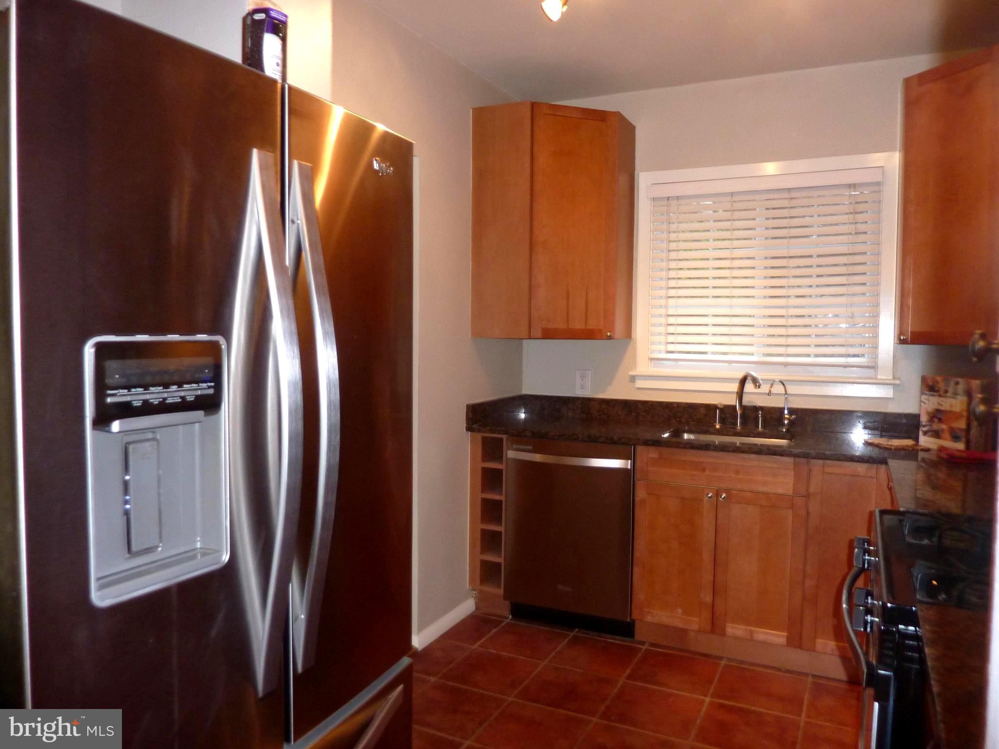 1620 Preston Road, Unit 1620 Alexandria, VA 22302 - Photo 4 of 15 Kitchen