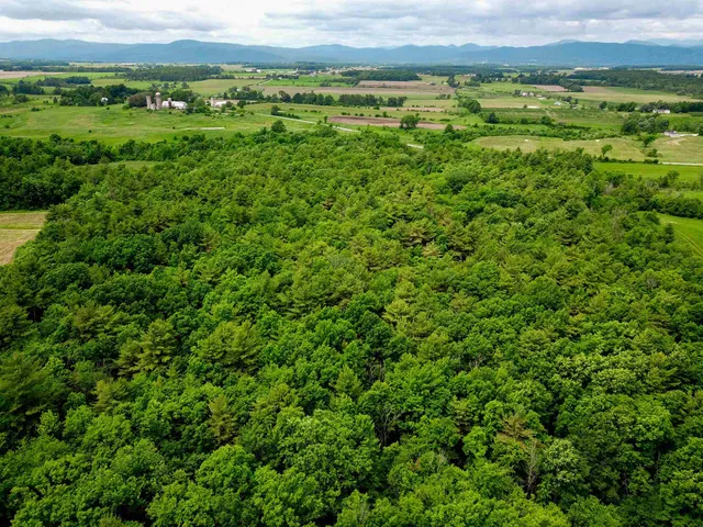 $272,000 | 4376 Highway 22A, Bridport, VT 05734