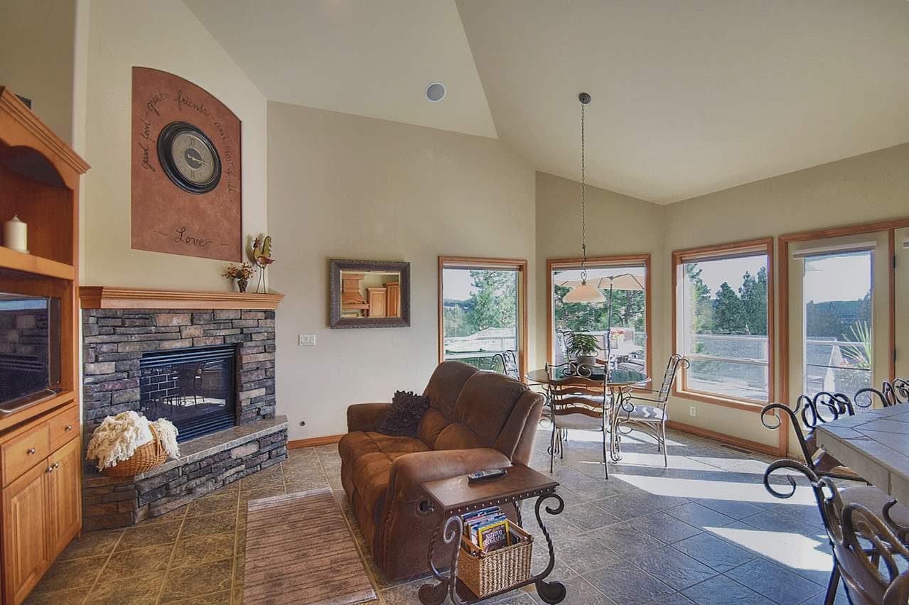9710 East North Rim Lane Spokane, WA 99217 - Photo 5 of 20 Gallery Image 5