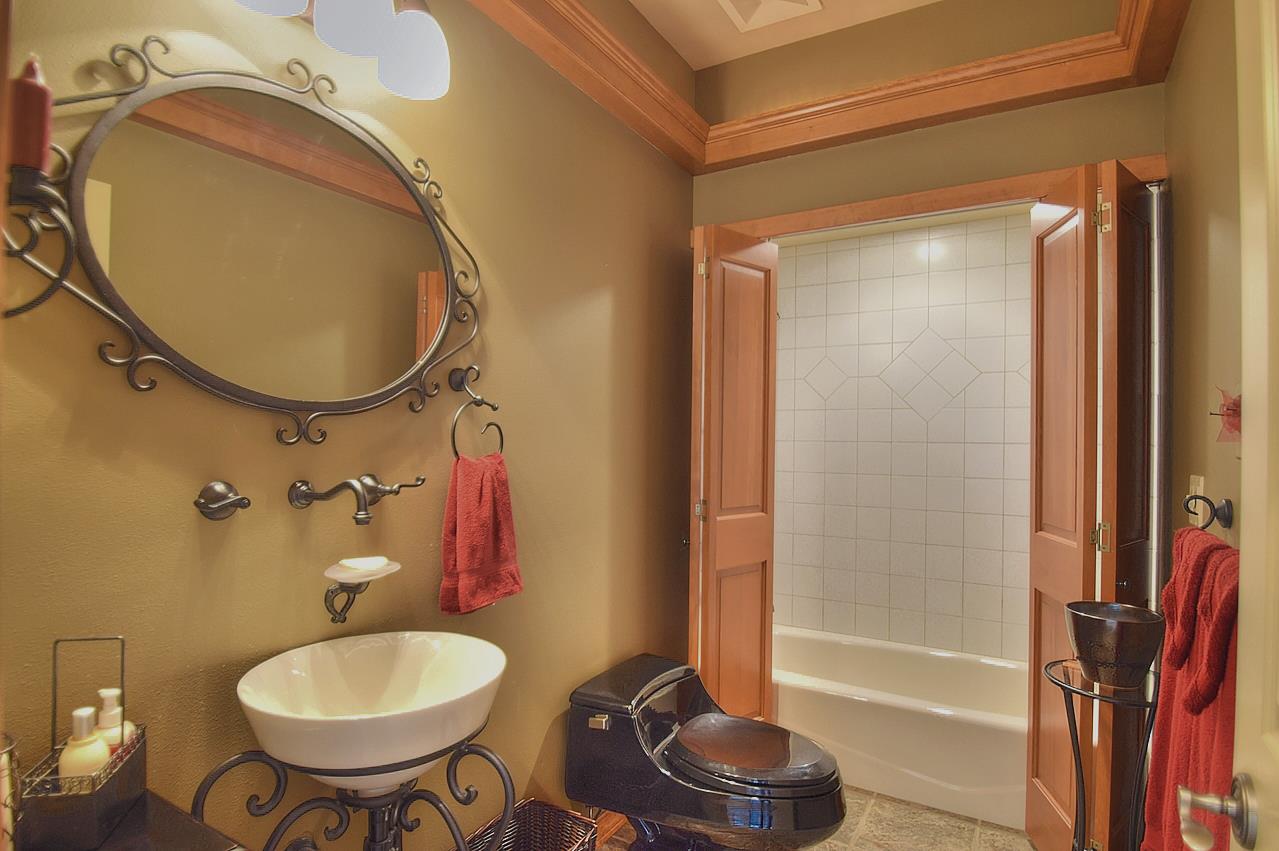 9710 East North Rim Lane Spokane, WA 99217 - Photo 8 of 20 Gallery Image 8