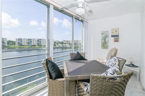 $219,900 | 101 Southeast 3rd Avenue, Unit 401, Dania Beach, FL 33004