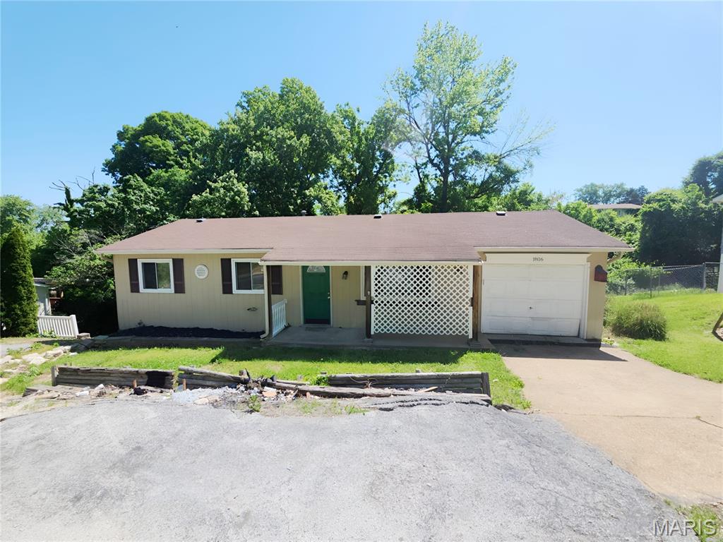 1816 West Drive High Ridge, MO 63049 - Photo 1 of 16