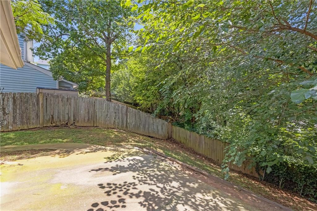 725 Anderson Walk Marietta, GA 30062 - Photo 23 of 28