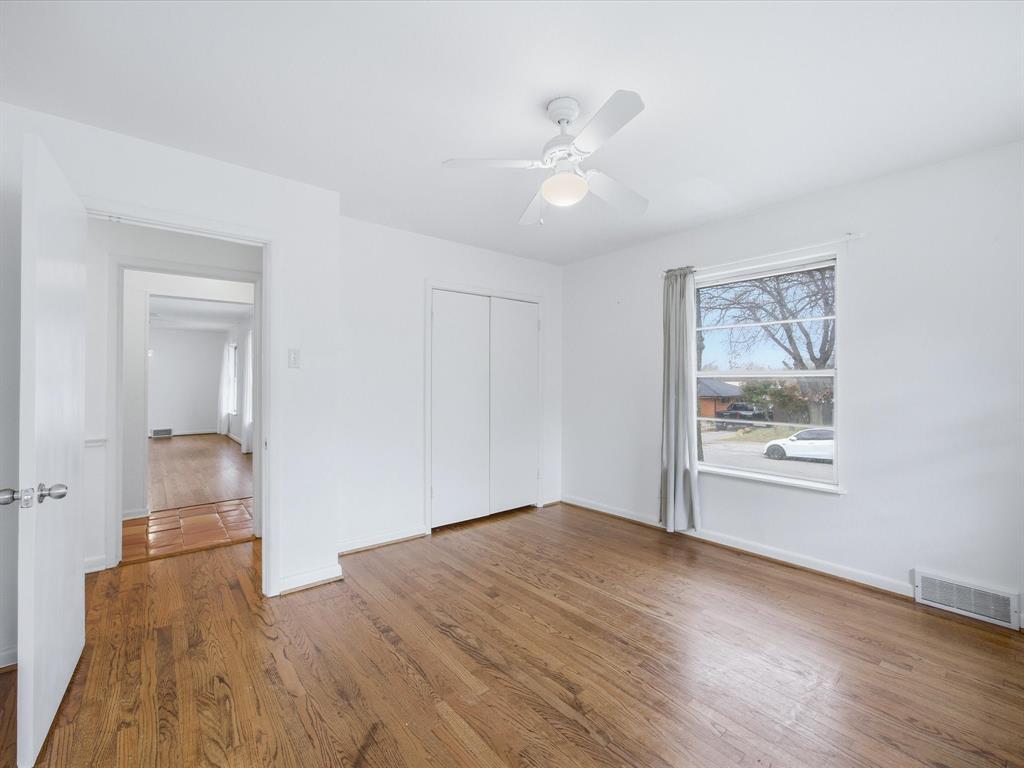 514 West Ridgewood Drive Garland, TX 75041 - Photo 21 of 39 a view of an empty room and window