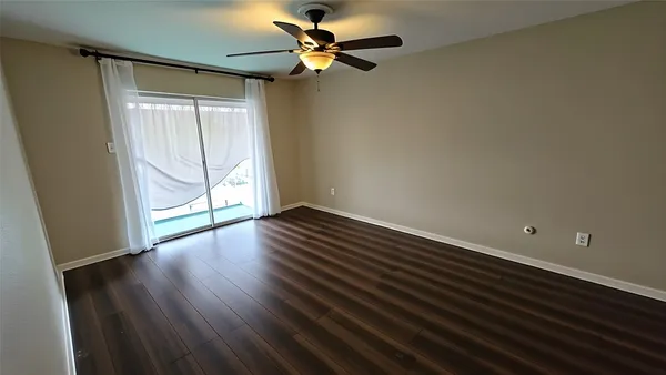 $1,300 | 7400 Bellerive Drive, Unit 1204, Houston, TX 77036