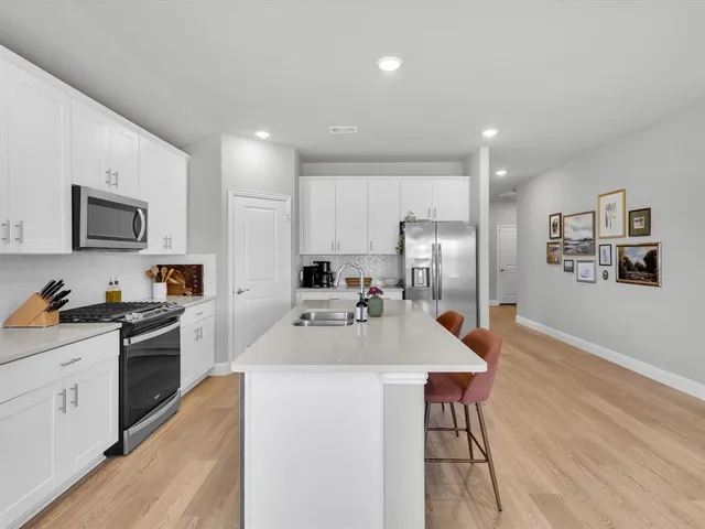 $379,990 | 6625 Denim Drive, Fort Worth, TX 76036