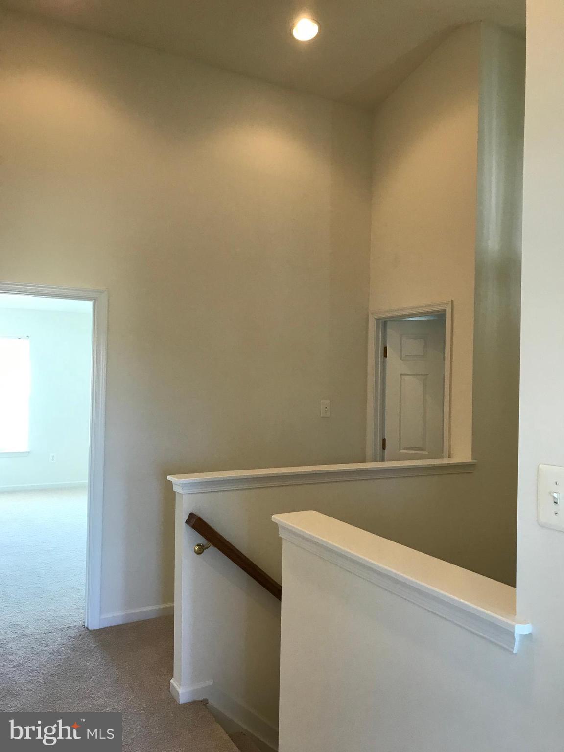9730 Langley Road Baltimore, MD 21220 - Photo 13 of 31 Upper level Hallway