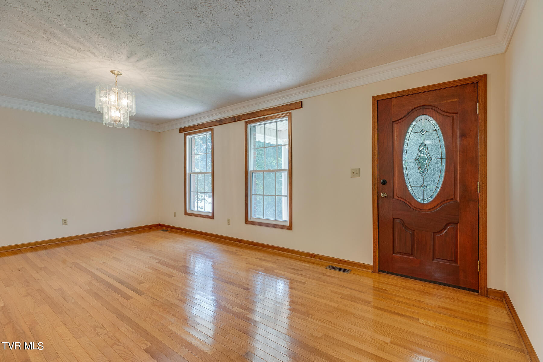 220 Barger Road Blountville, TN 37617 - Photo 4 of 41 005