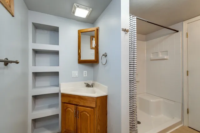 $579,900 | 2039 Springdale Center Road, Verona, WI 53593