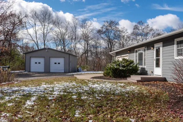 $579,900 | 2039 Springdale Center Road, Verona, WI 53593