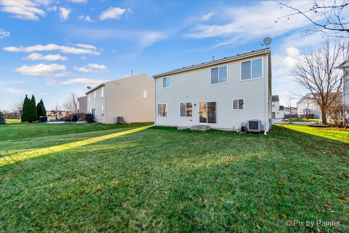 1065 Port Royal Road Pingree Grove, IL 60140 - Photo 33 of 40